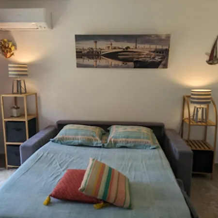 Apartment Dans