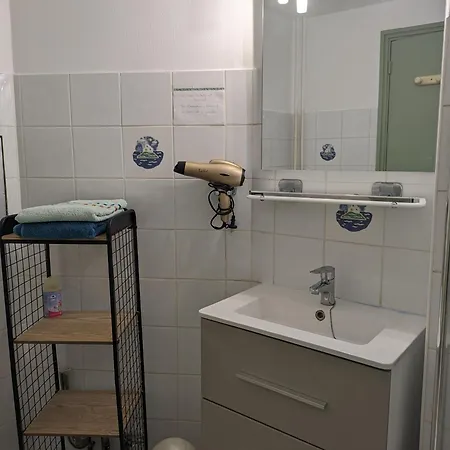 Dans Apartment