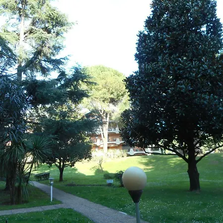 Dans Apartament Mandelieu